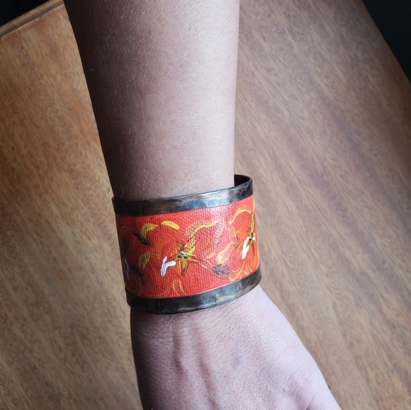 Cuff bracket - Picture 2 of 6